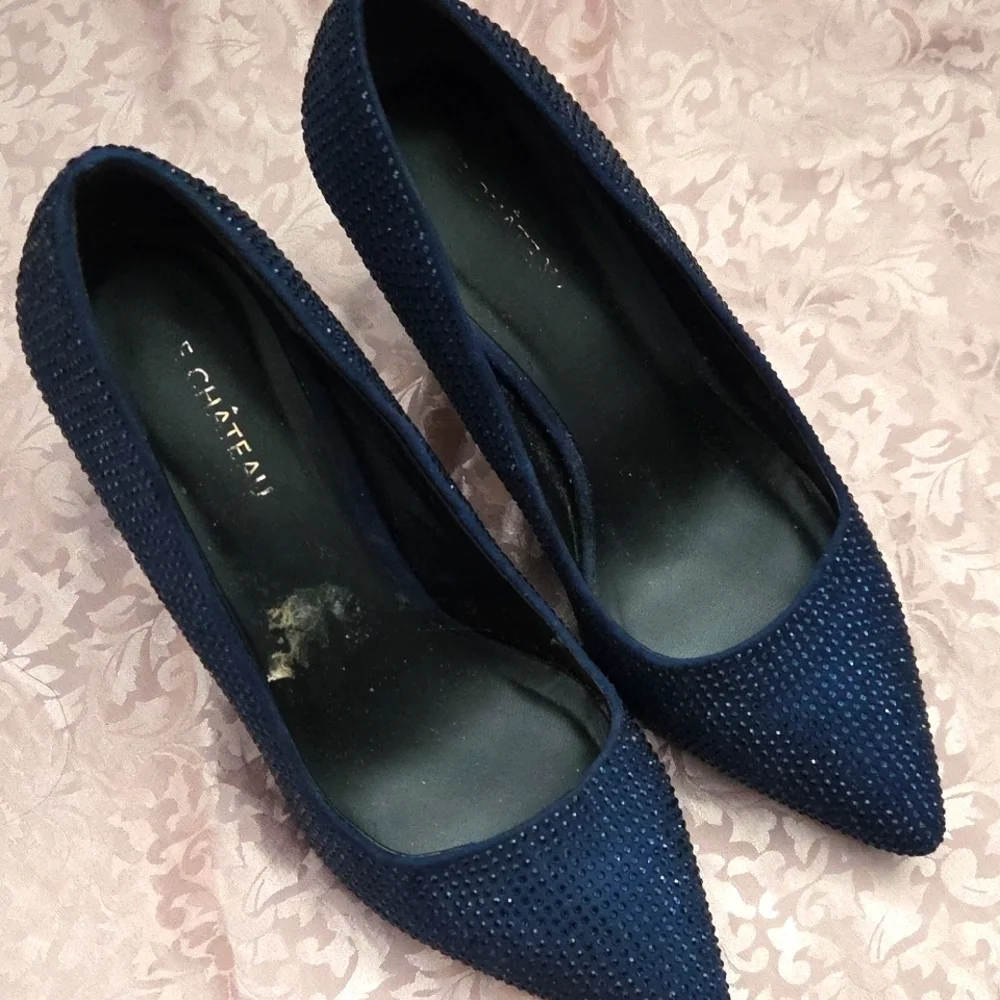 Le Chateau Rinestone Emblished  Heel Pump Classic Deep Navy Blue Sz 7US Shoe - Picture 4 of 10